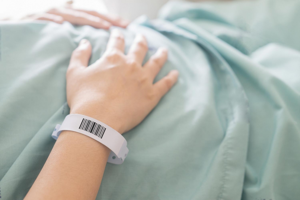 Patientenarmband-Scan - DYNAMED – smarte Klinikprozesse